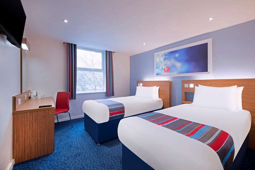 Travelodge Derby Chaddesden Стая снимка